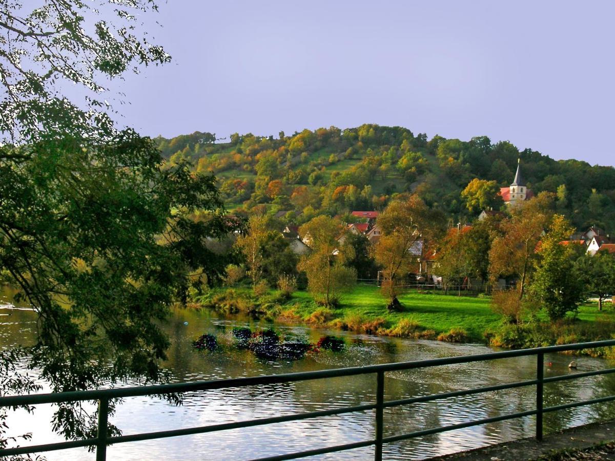 Hotel Altes Amtshaus, 3 Mulfingen Exterior foto