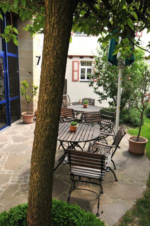 Hotel Altes Amtshaus, 3 Mulfingen Exterior foto